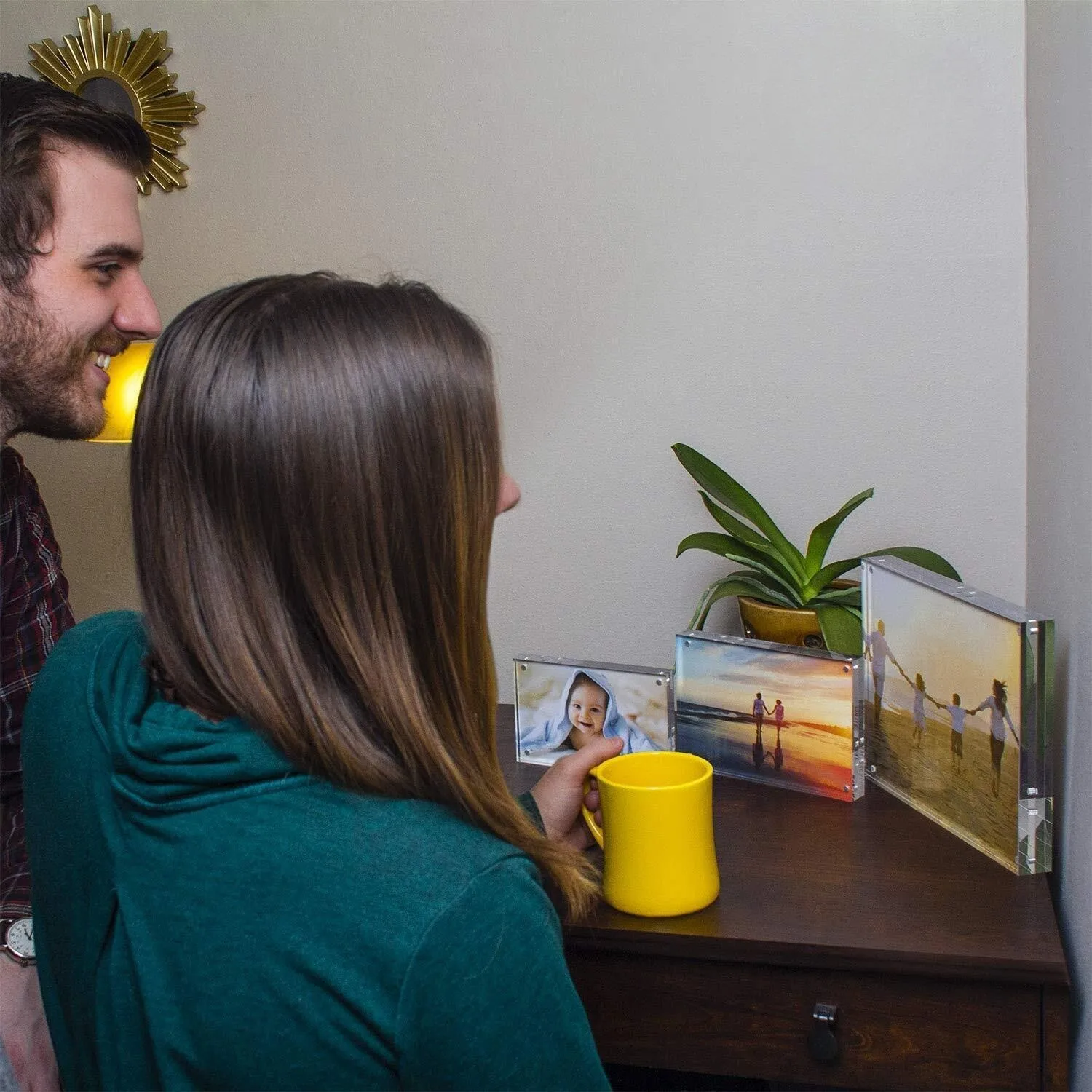 4X6 Inch Acrylic Picture Holder Double Sided Self Baby Pictures Standing Frame Prevents Fading Lucite Photo Frame With Magnets