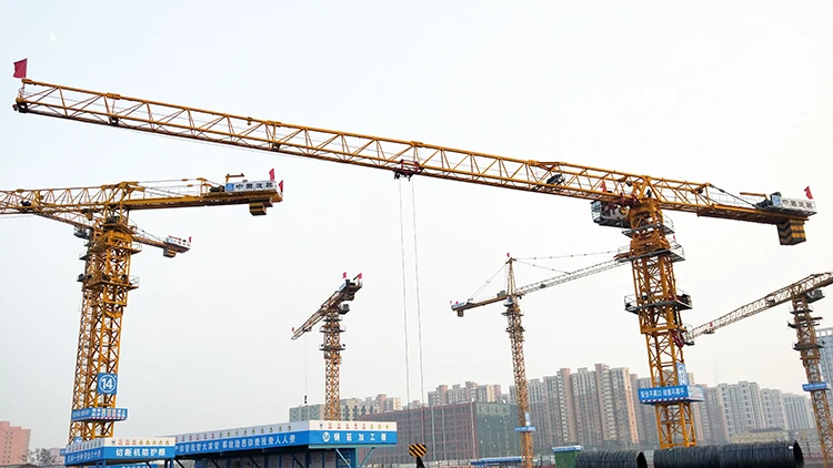 XCMG brand XGT7026-12S1 construction China 12 tons self erecting tower crane price