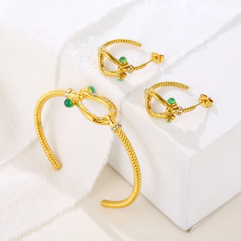 Fashion New Trendy Arrivals Statement 18K Gold Plated Stainless Steel Jewelry Vachette Clasp Horse Shoe Hoop Stud Earrings 2023