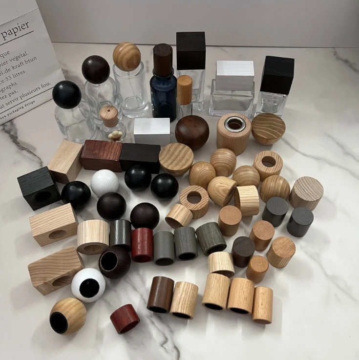 Direct Sales Of Custom  High Quality Wooden Lid For Massage Oil Perfume Glass Bottle