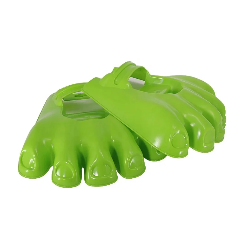 
Garden plastic leaf grabber 