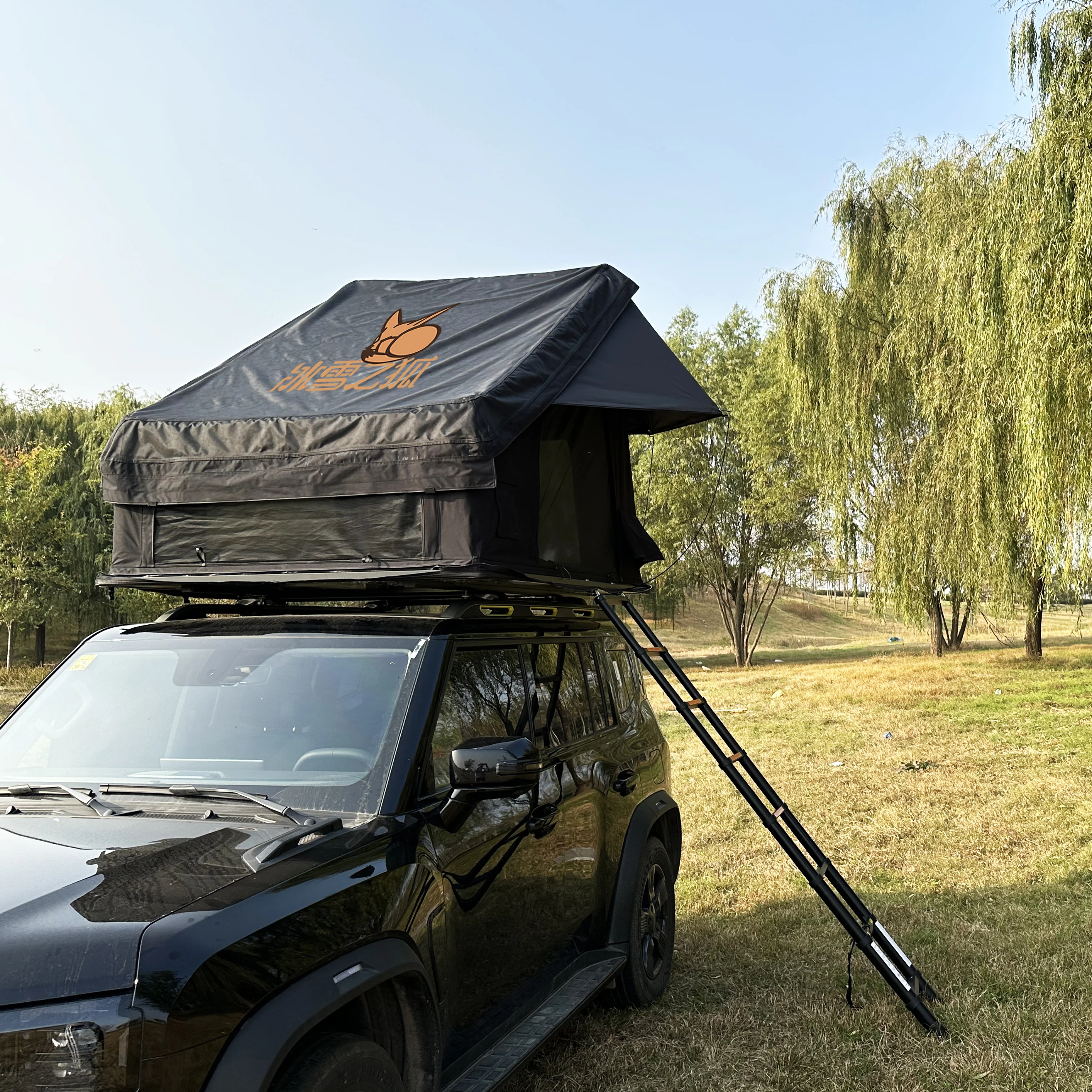 Factory Wholesale lightweight Inflatable Air Roof Top Tent Durable Camping Inflatable Roof Top Tent for Sale