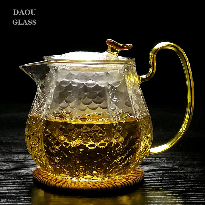 
Handmade clear glass tea sets come with teacups and filters 