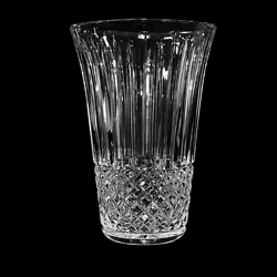 Hot selling luxury style  24% lead crystal hand cut modern  flower vase  for home decoration wedding hotel  party