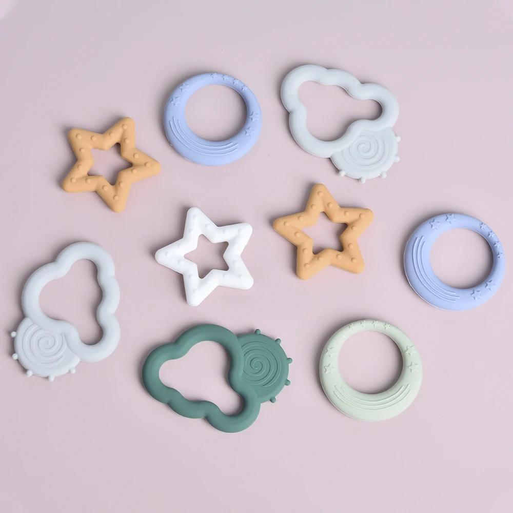 Wholesale Bpa Free Cute Soft Bracelet Teething Ring Food Grade Silicone Baby Chew Sensory Teethers Toys Gift Set