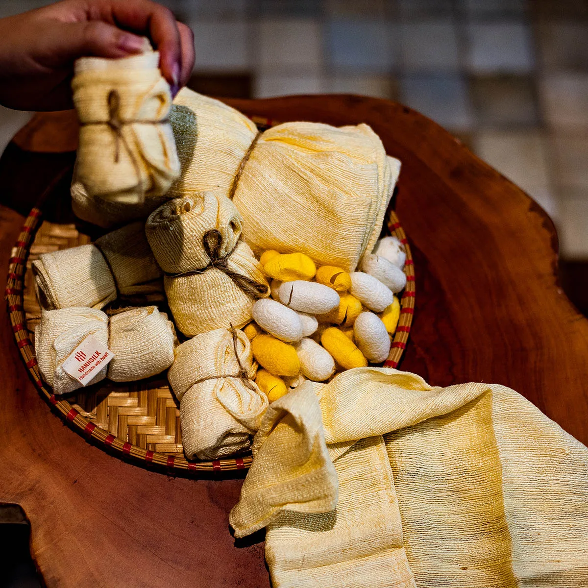 Face towels made from natural silk | 100% silk | Soft and gentle | Do not get nold when washing