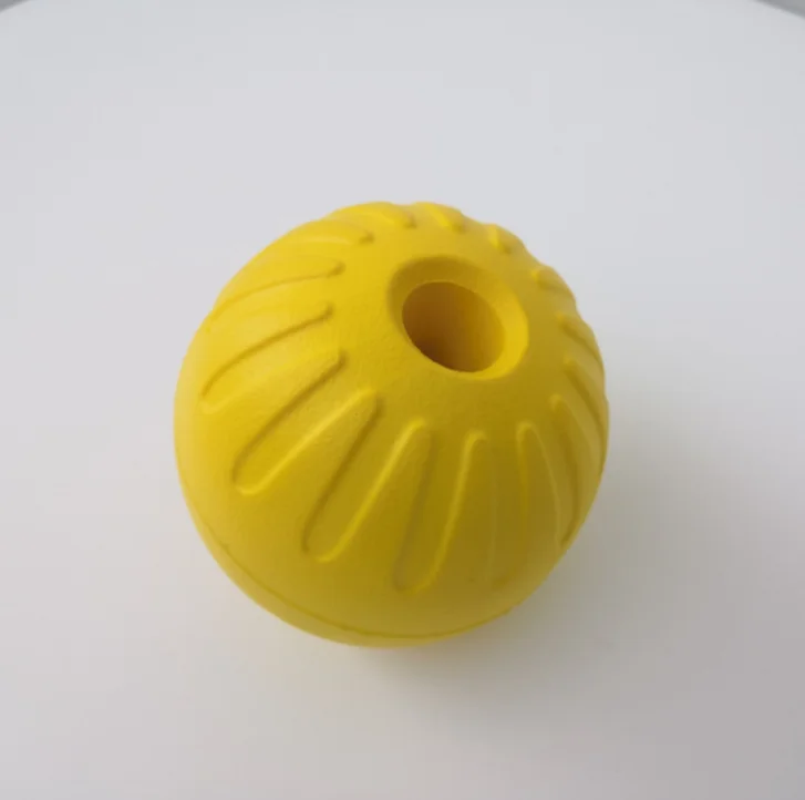 EVA Foam Rubber Natural Floating Nontoxic Portable Dog  Ball Pet Toy  for Pet Training Interactive