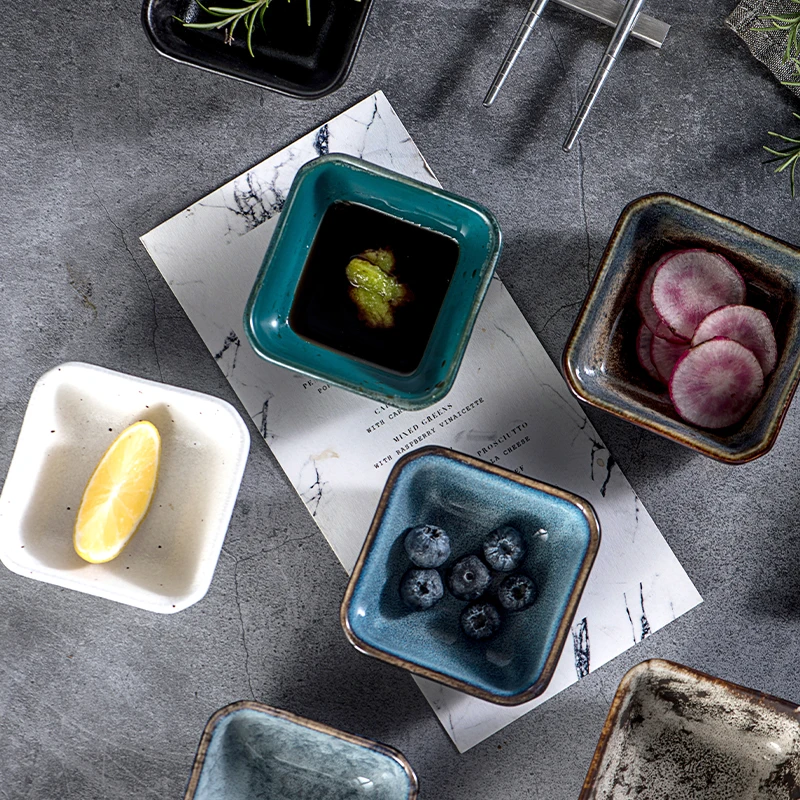 Amazon Hot Selling Japanese Kiln Glazing Dish Various Color Round/Square Small Soy Sauce Dipping Spice Condiment Ceramic Dish