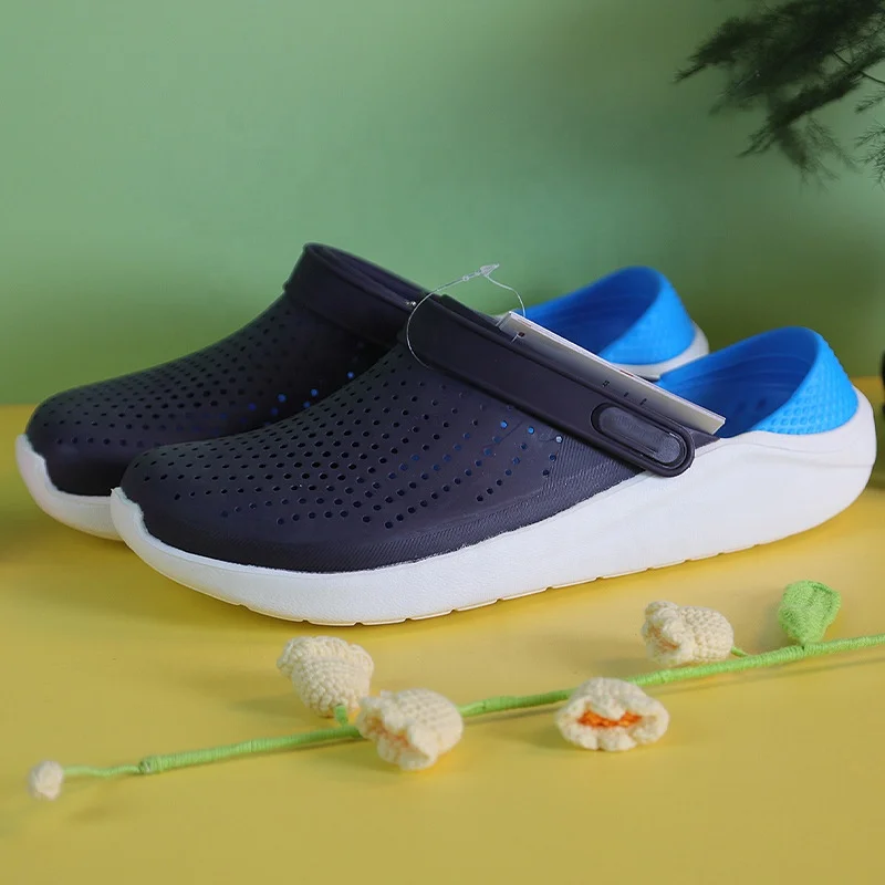 New arrival light weight colorful  Flat sandals men and women couples beach shoes hole clogs mules