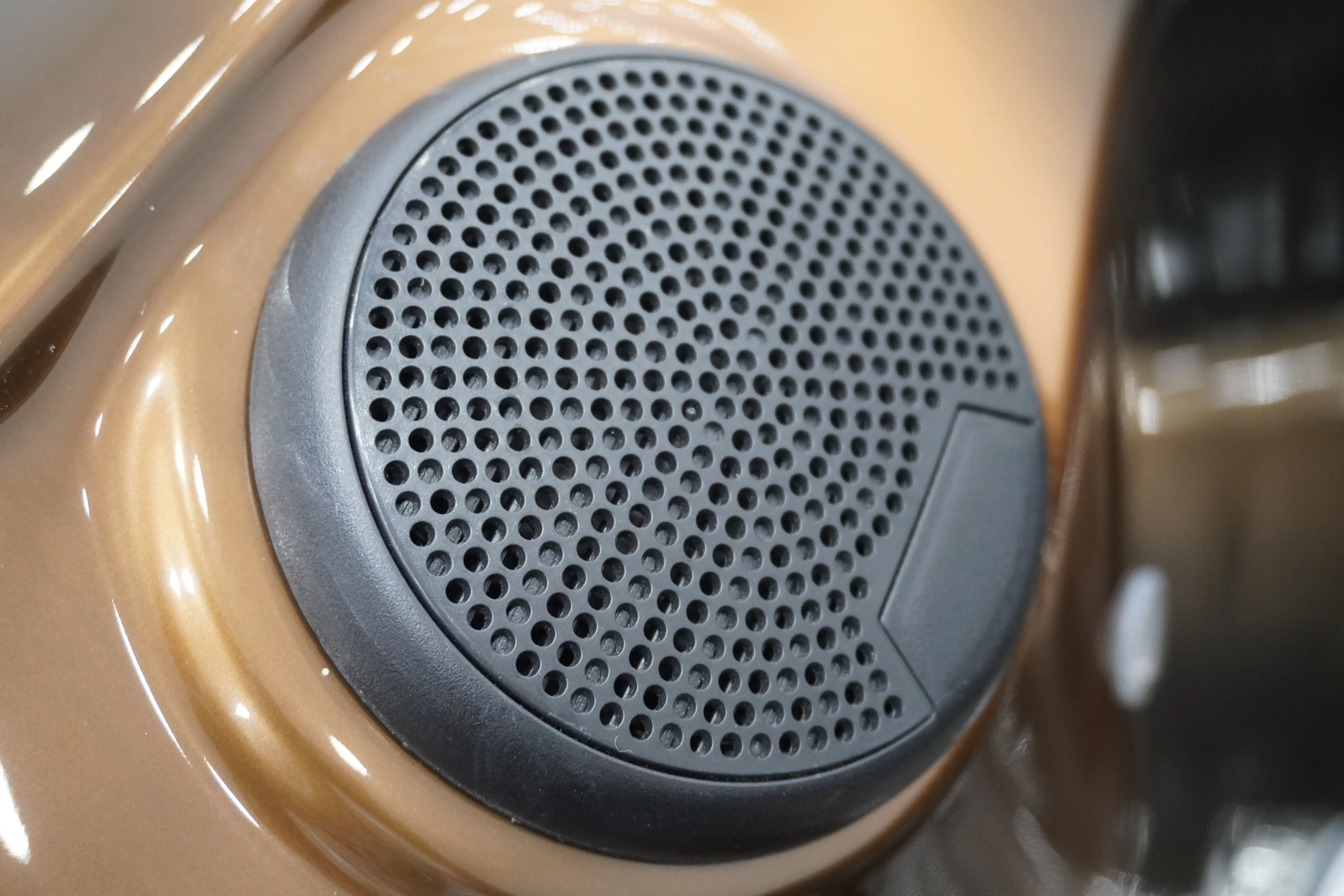 Hydrorelax 2023 New Product Luxury 2 person Acrylic Shell Hot Tub Outdoor Swim Spa With speaker And Party Massage Bath