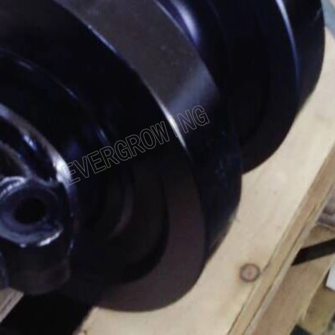 150T SCC1500CC Crawler Crane Carrier Roller for Repairs Undercarriage Parts