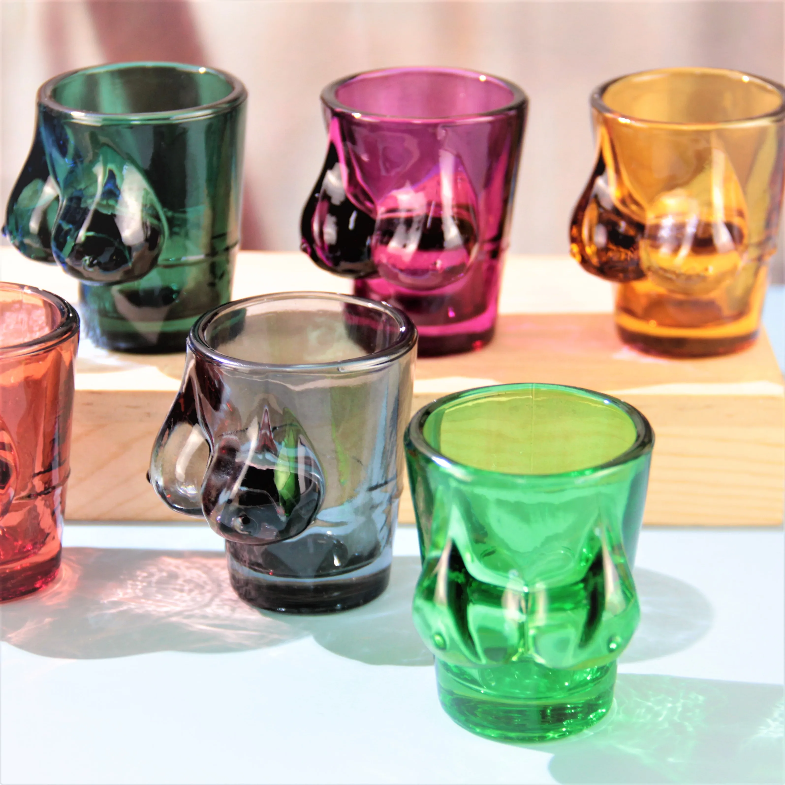 Custom personalized sexy bikini shot glasses colored shot glass with vodka crystal glasses