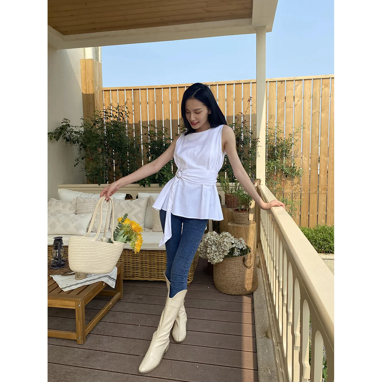 SOUL ECO High Quality Manufacture Summer Clothing Custom Cheap Ladies Fashion White Blouse Women Sleeveless