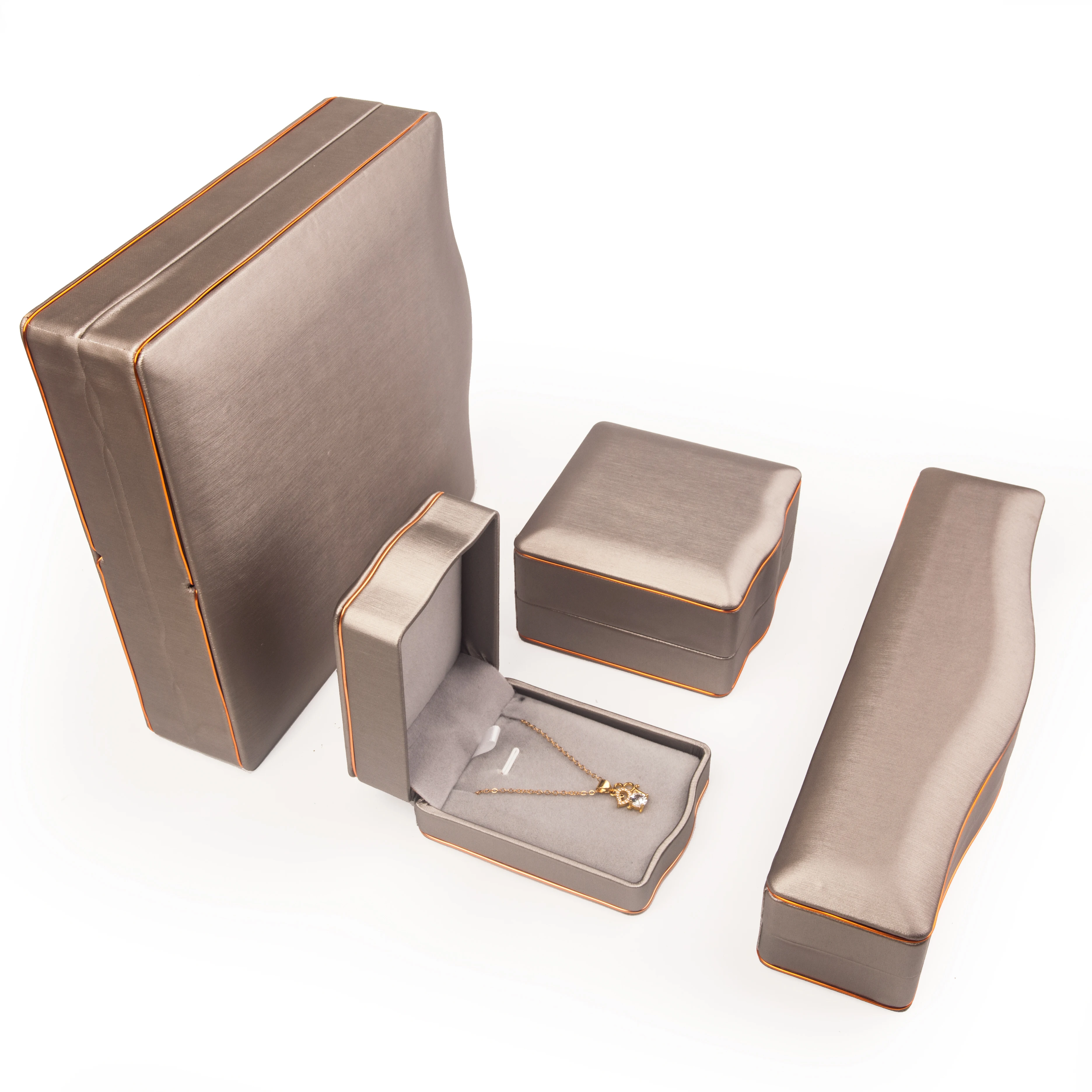 
Custom hand made Luxury silvery Night light PU leather bangle ring bracelet earring jewelry box 