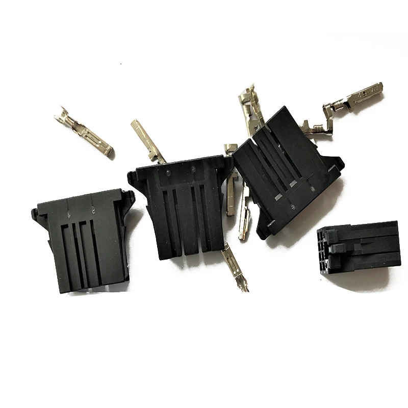 Fanuc A06B-6200-K200 new brand plug connector