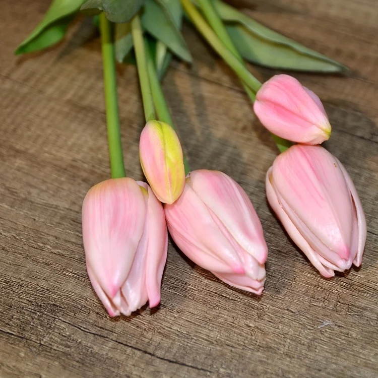 high quality artificial flower classic  tulip bunch for wedding decoration, event decoration and home decoration