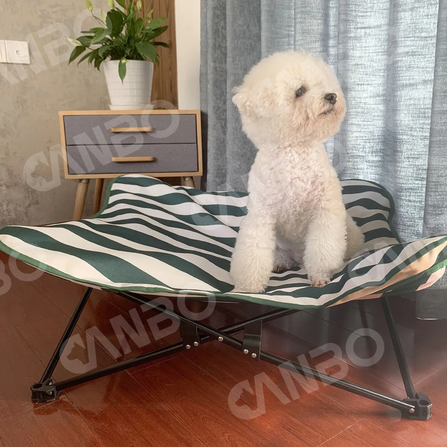 Wholesale pet elevated bed flower shaped striped dog bed foldable portable luxury moistureproof dog bed  high quality