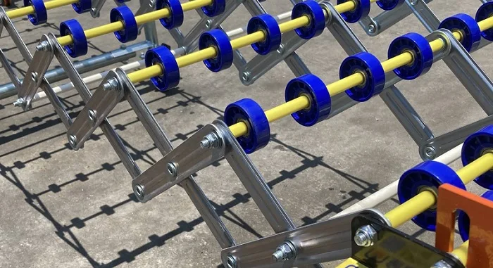 Flexible Expandable Gravity Plastic Skate Wheel Roller Conveyor