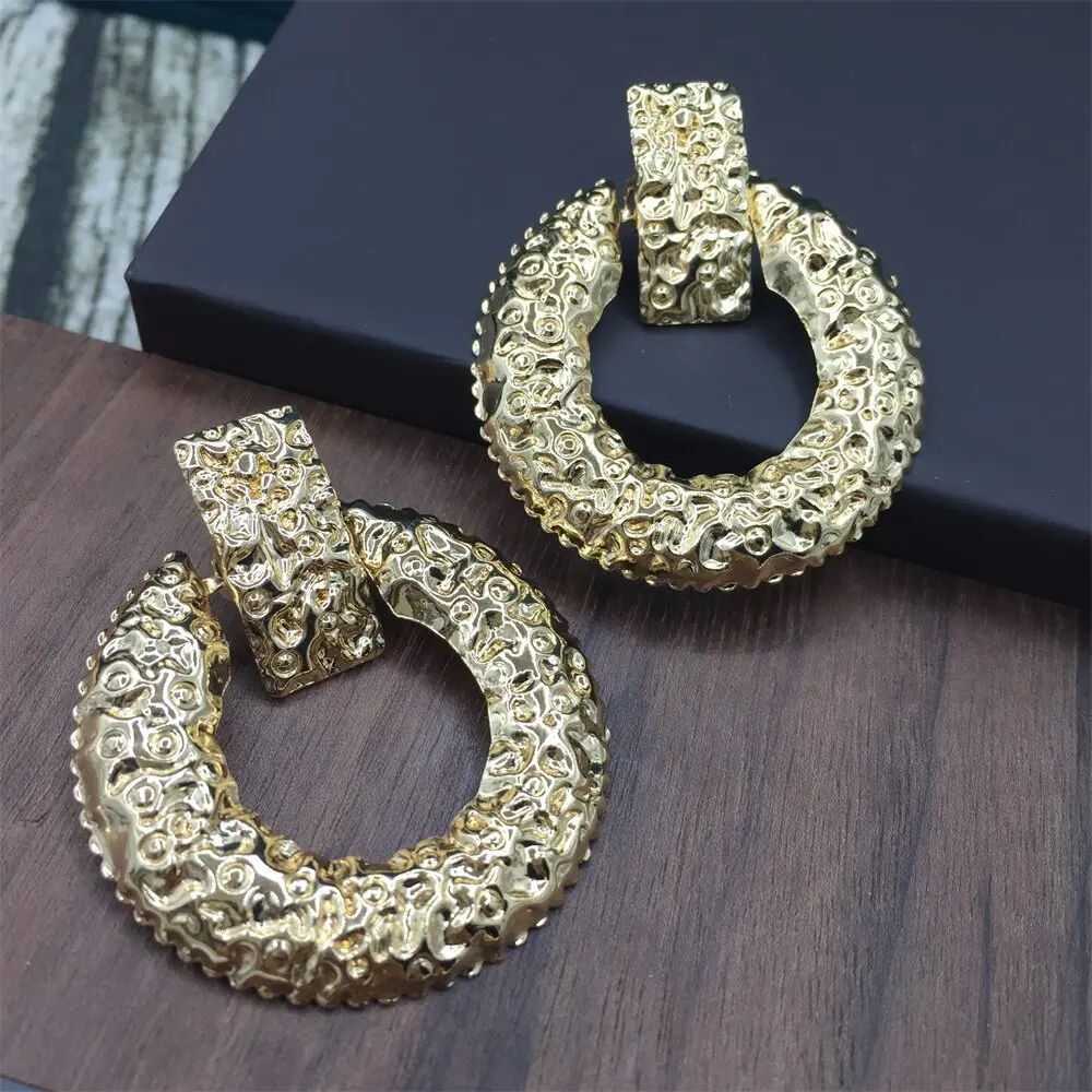 2022 Gold plated personalized big large gold geometric round wholesale price statement stud earrings for women
