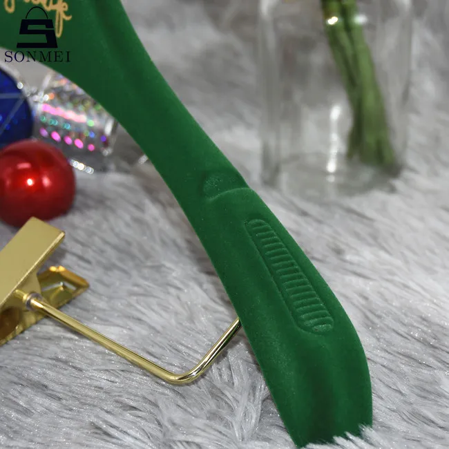 skirt velvet hangers ..jpg