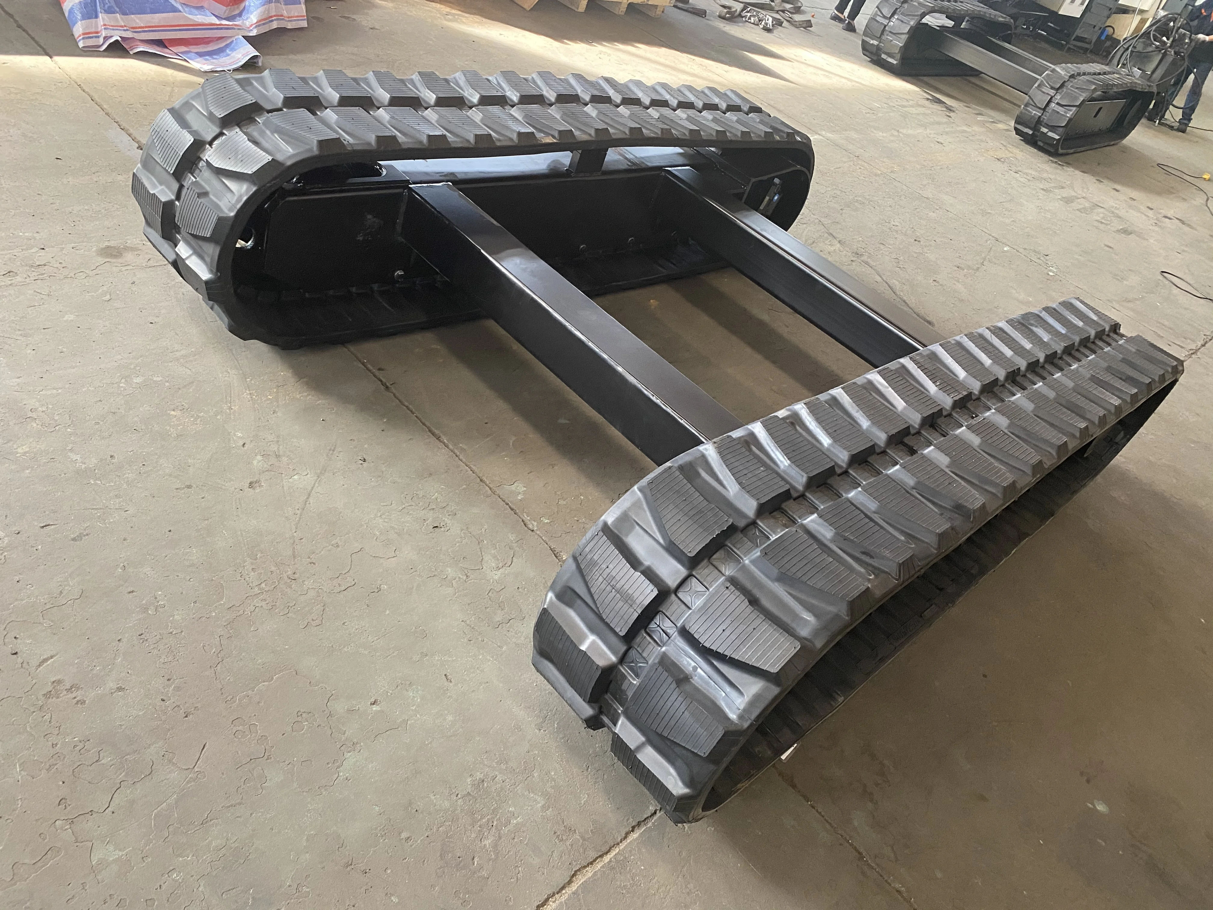 Yijiang 5 Ton Hydraulic Crawler Rubber Tracked Undercarriage Systems with Swing Bearing for Mini Excavator Drilling rig