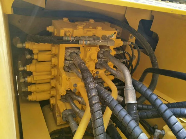 Оригинальный дизайн Komatsu PC240LC подержанный гусеничный экскаватор 24 тонны PC240 PC240-8n1 PC240LC-8 большой горячая распродажа