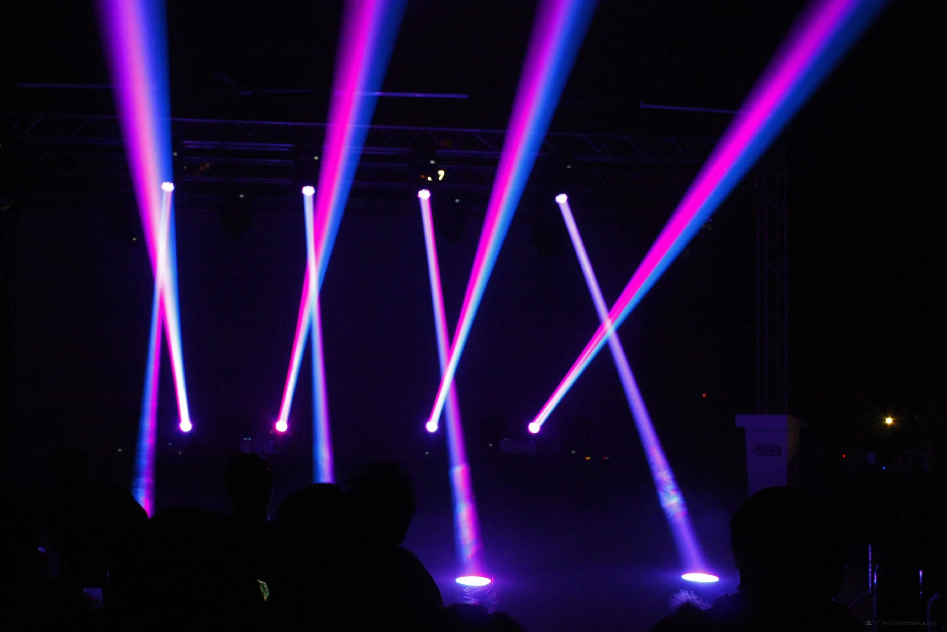 Professional lighting 280W 3Iin1 stage light bar light design for wedding beam led movinghead