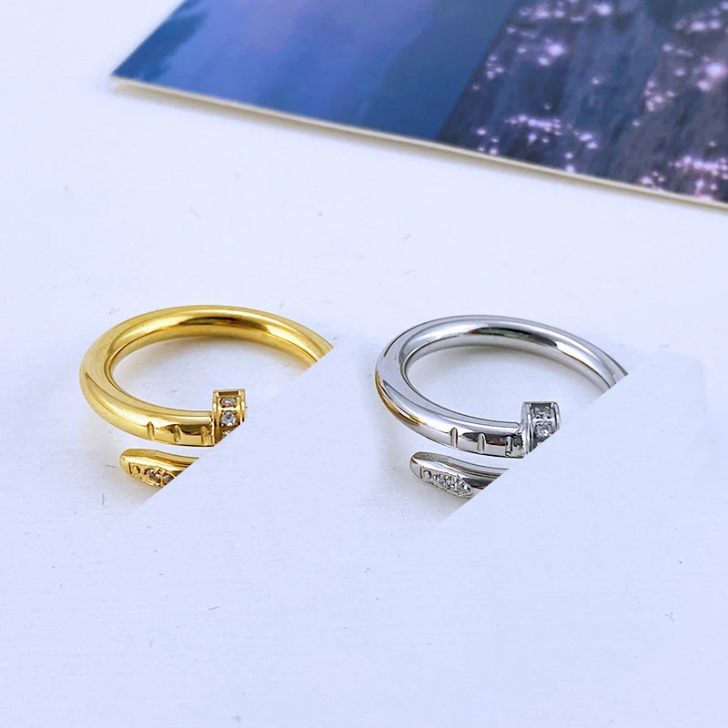 Cross-border Personality Stainless Steel Rings Wholesale Zircon Rings Jewelry Women European American Gold Wedding Ring