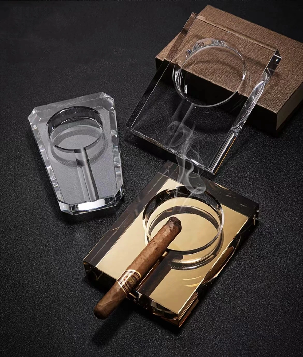 Custom ashtray hotel triangular black transparent gray manual cutting crystal glass ashtray Cigar Ashtray