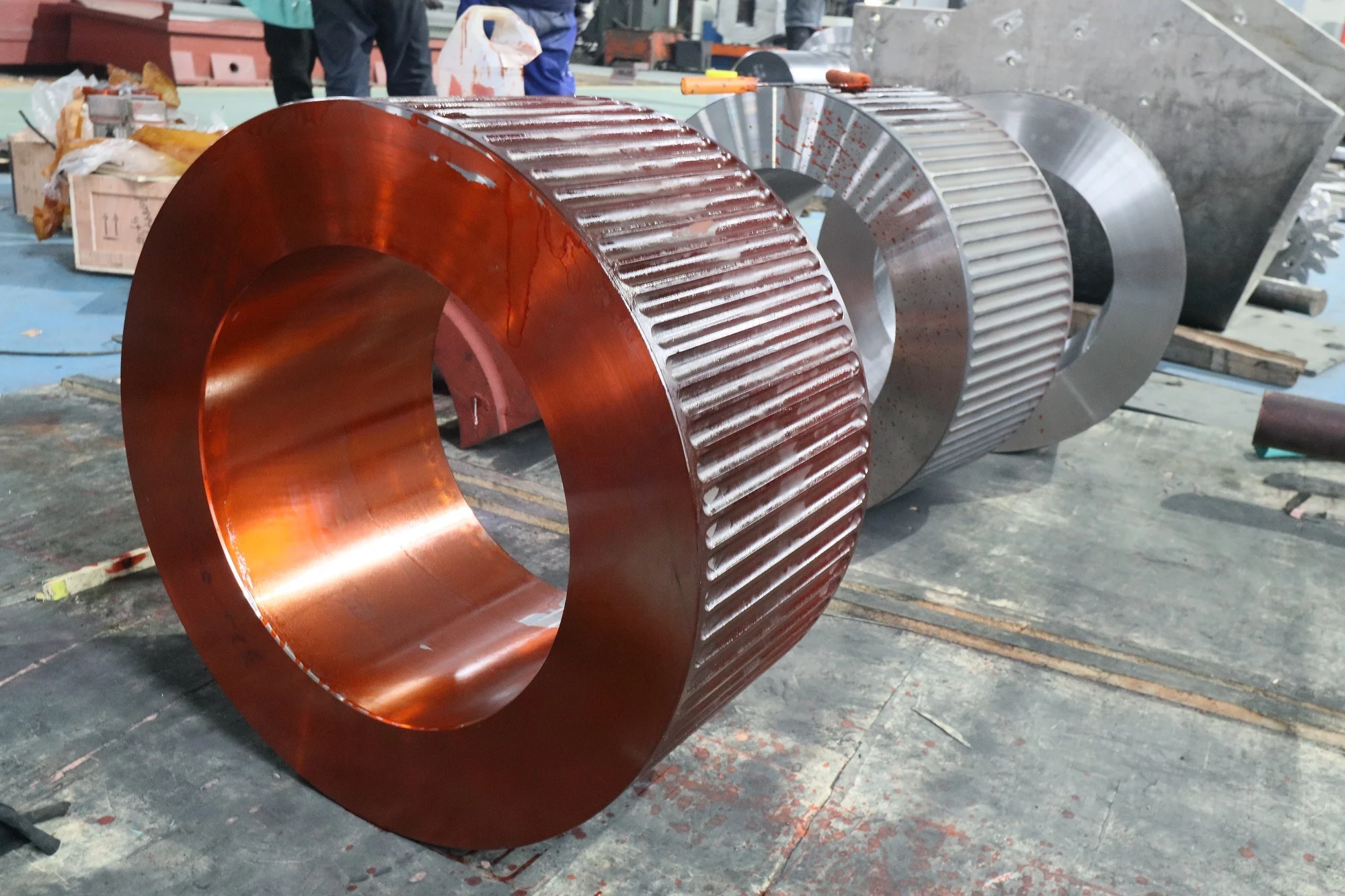 Luoyang YOGIE Custom Mining Machine Crusher Forged 9Cr2Mo briquettes machine spare part roller shell