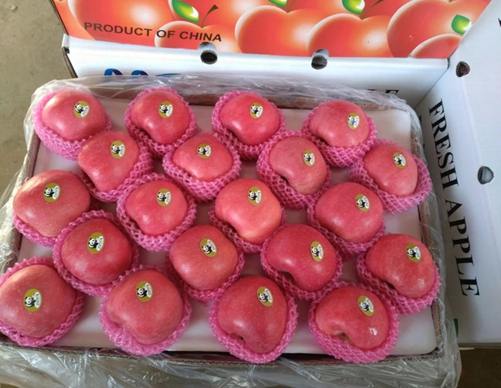 Apel Fuji больших размеров в полоску