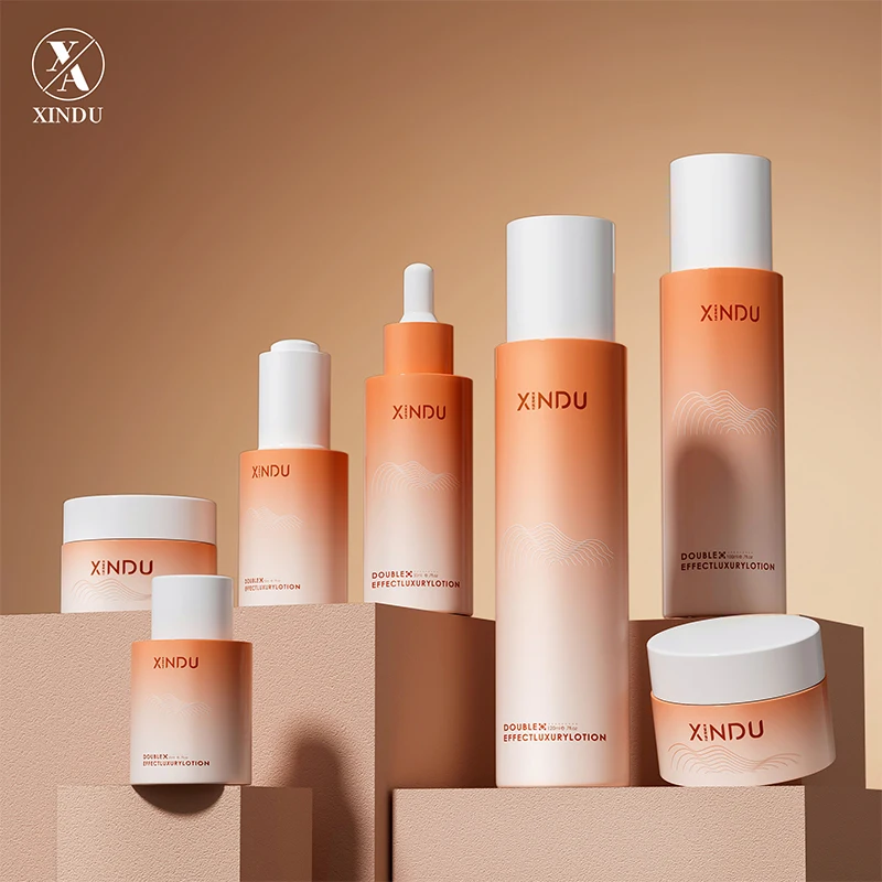Wholesale luxury skincare packaging set empty lotion pump glass bottle and jar cosmetic cream bottle with plastic pump