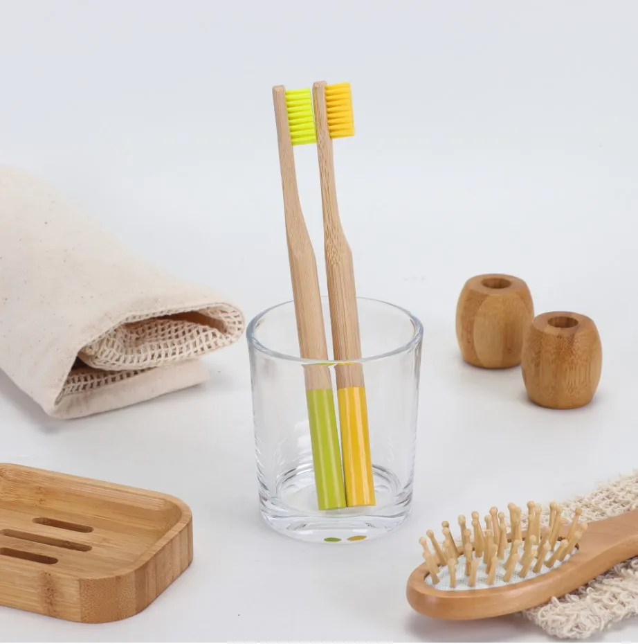 Бамбуковая зубная щетка с бамбуковым чехлом
