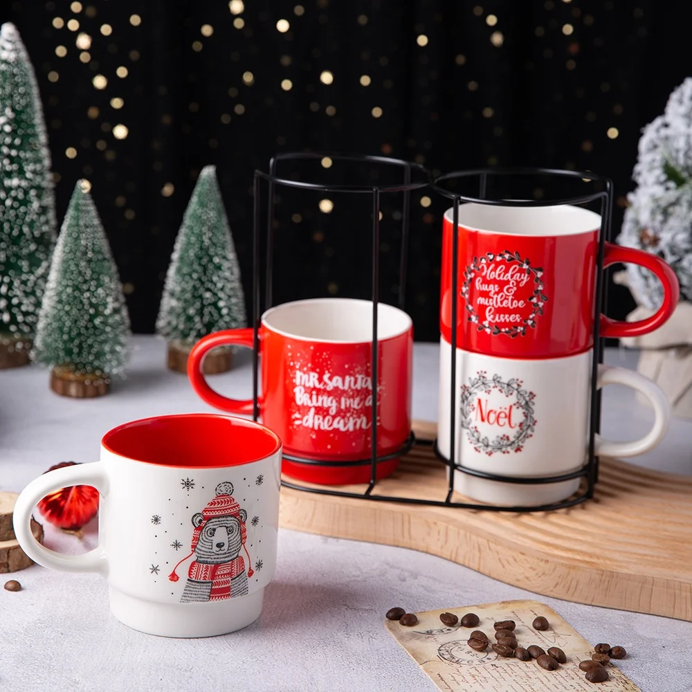 Рождественская керамическая OEM фарфоровая 4 шт. в наборе штабелирование кофейной чашки пользовательская кружка с железной подставкой