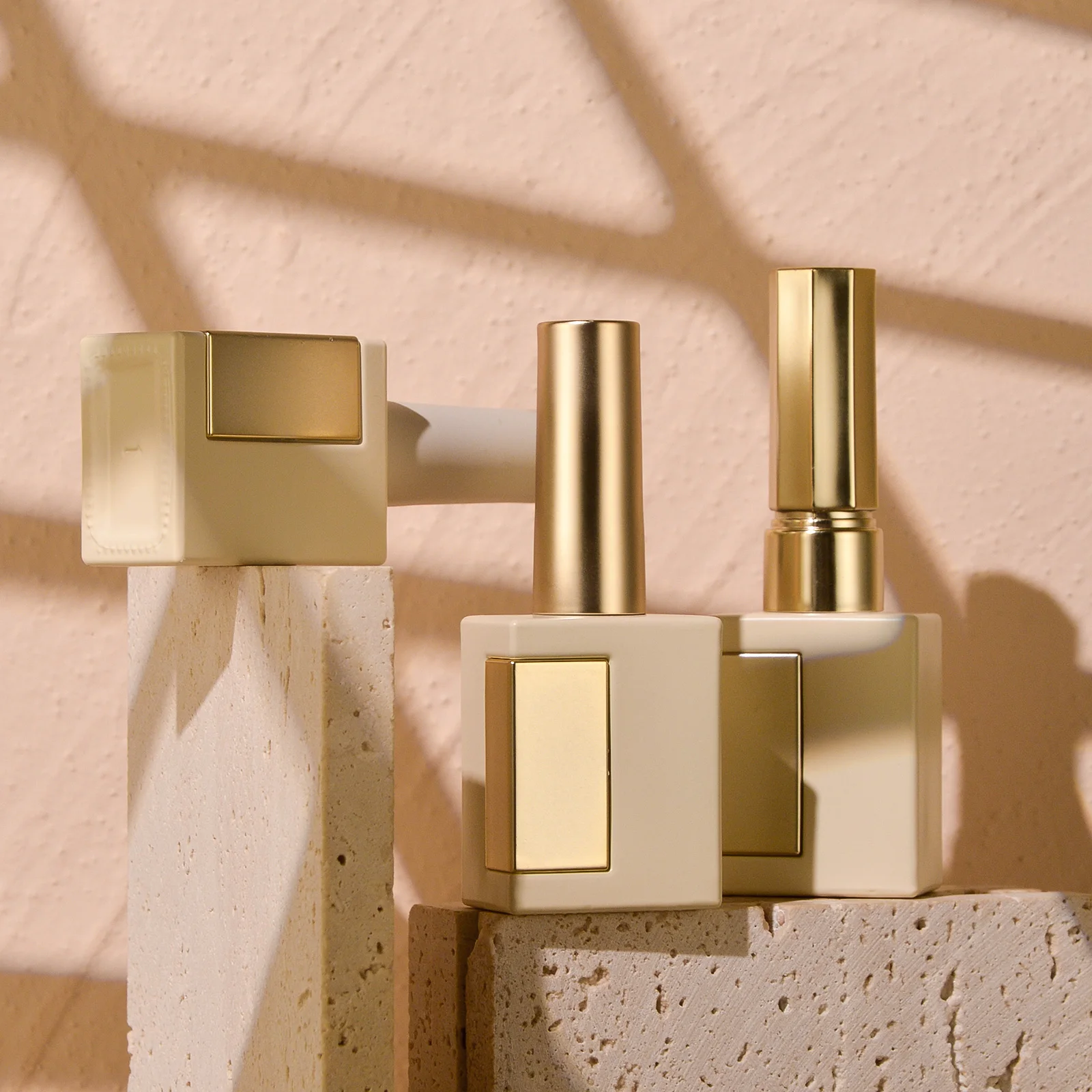 New Empty Blooming Gel Glass Bottle Uv Top Coat Glitter Nail Polish Uv Gel Color Coat Cat Eye Gel Polish Varnish Bottle With Cap