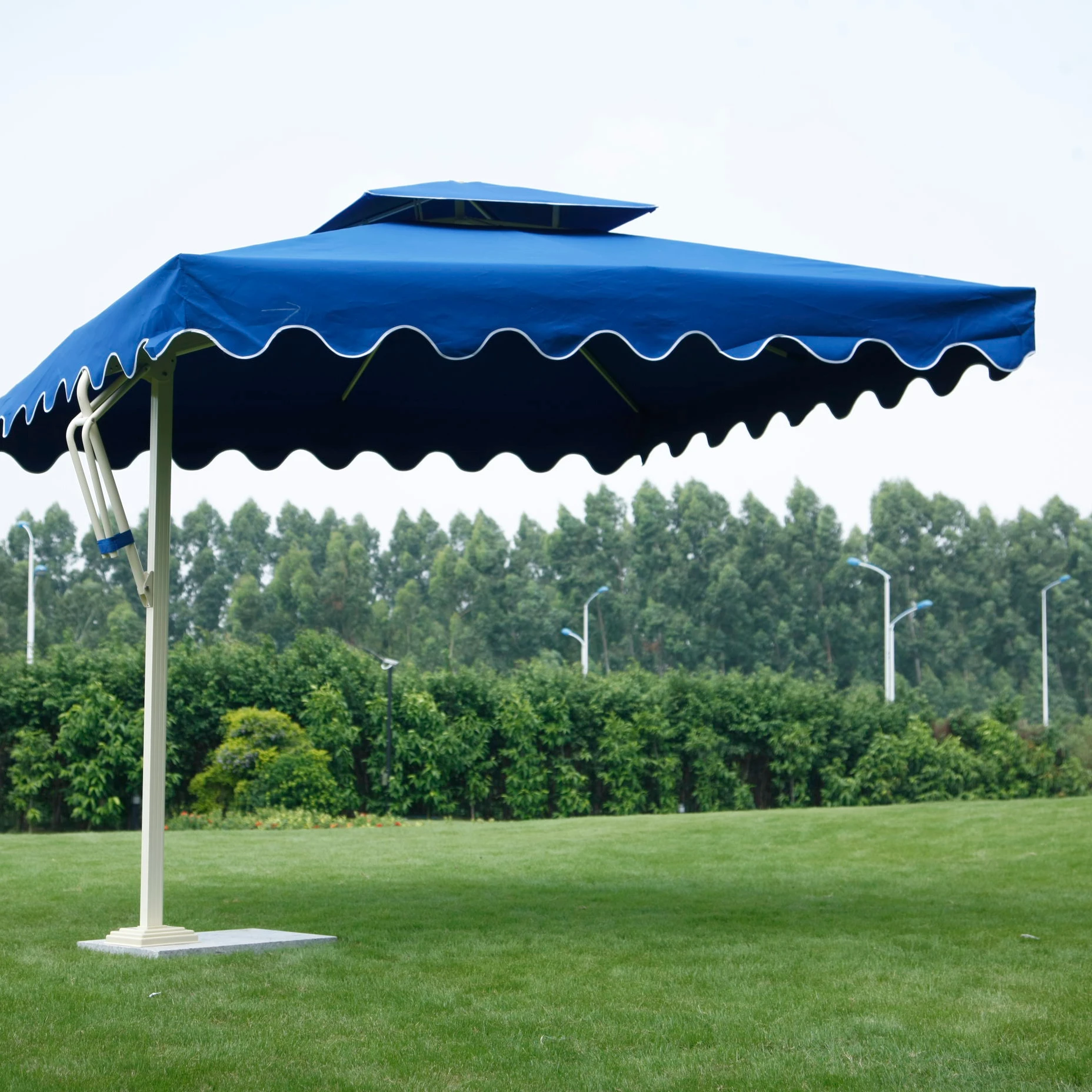 Modern commercial outdoor garden shade tent parasol new deign outdoor sun led light patio roman parasol