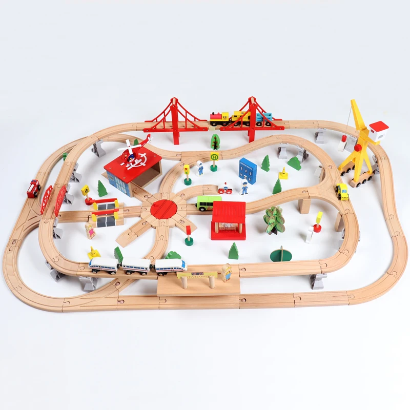 Wooden Educational 133pcs Wooden Train Set Trains Track Toys Electric Train Set Feature Rail Car Toy  For Kids