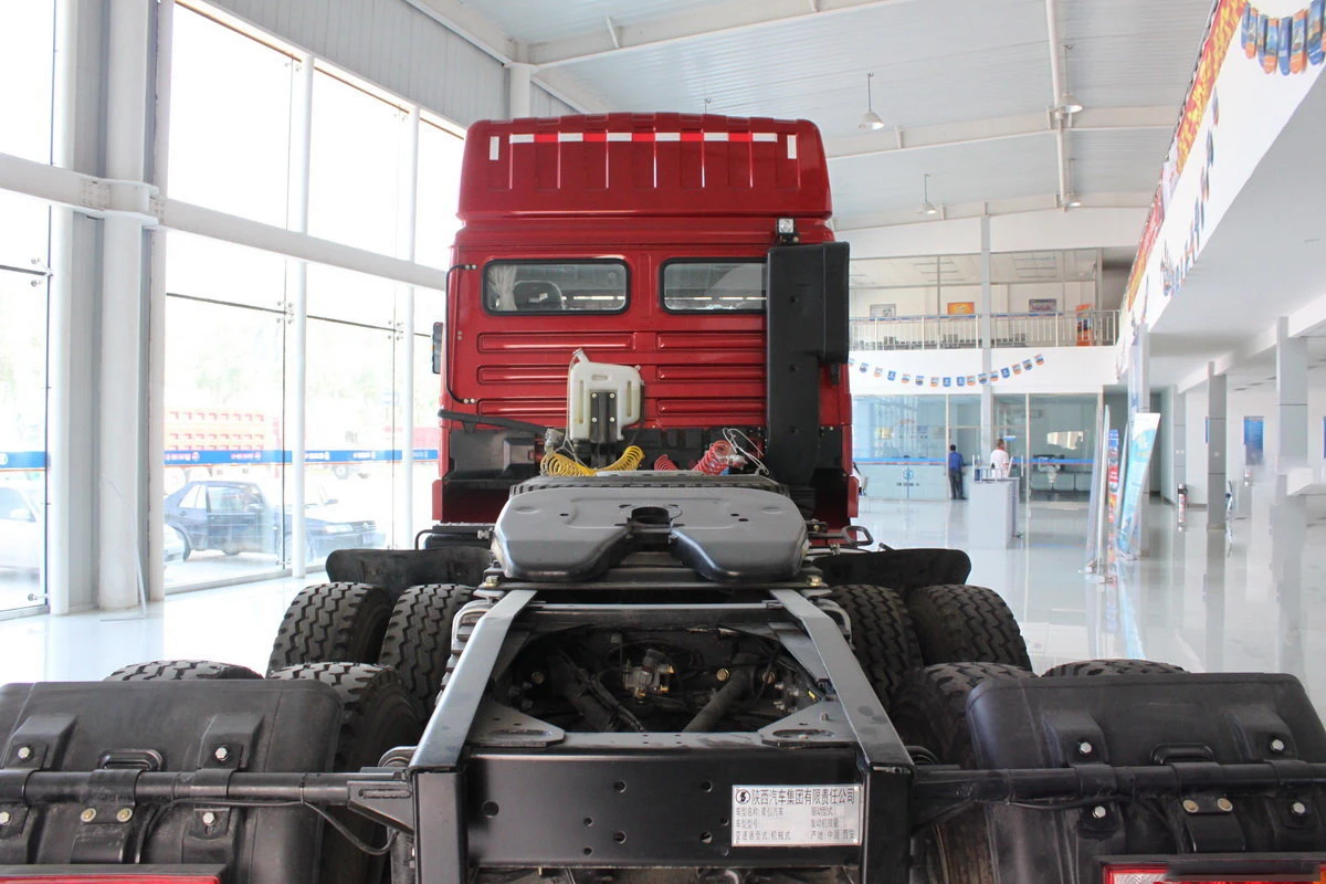 Новый 10 колесный 6x4 Дизельный 6-цилиндровый двигатель euro 3 375hp с механической коробкой передач 12. 00r20 шины 400L топливный бак тягач