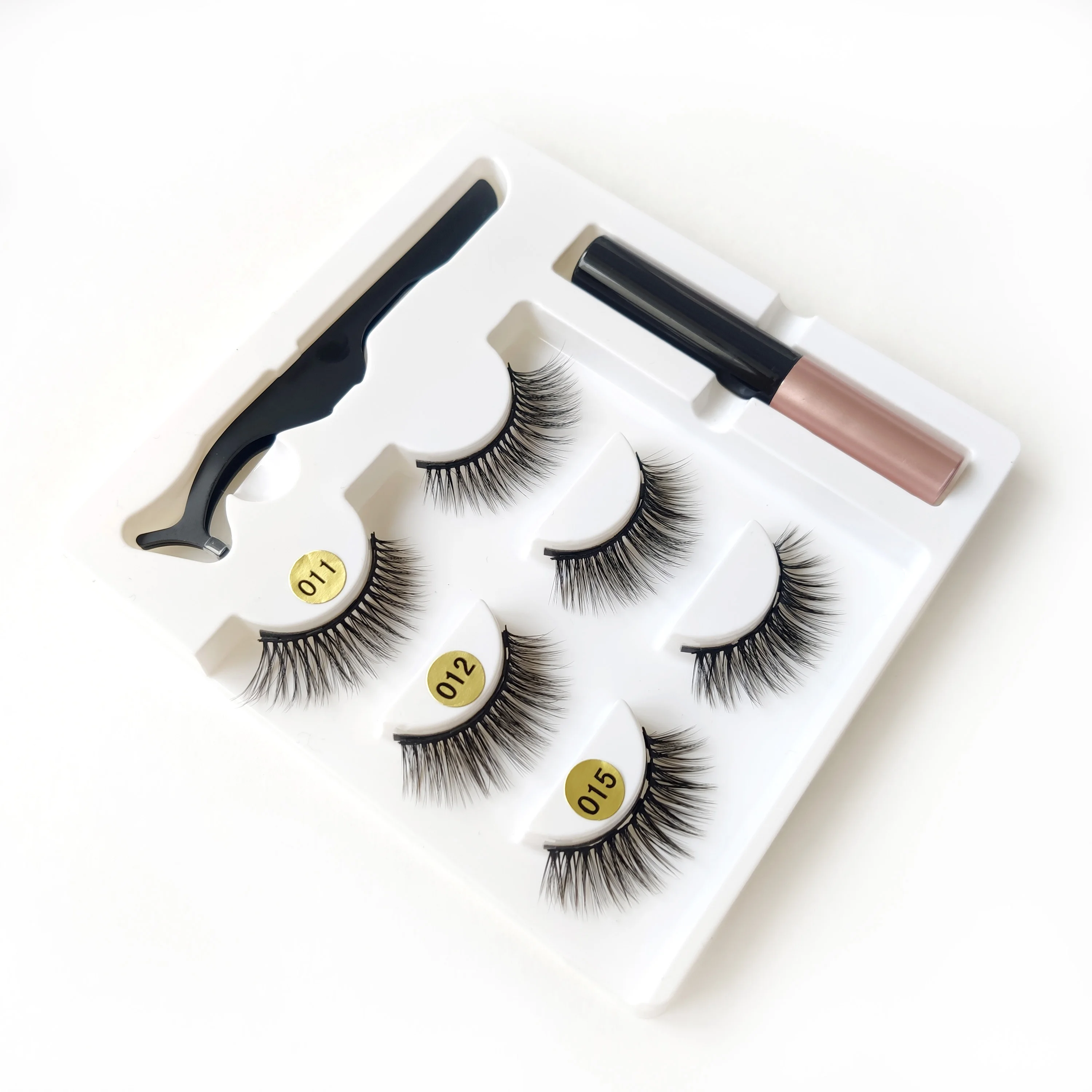 Wholesale Luxury Styles latest Natural Soft Lashes Faux Mink Material handmade High Quality Magnetic Eyelashes