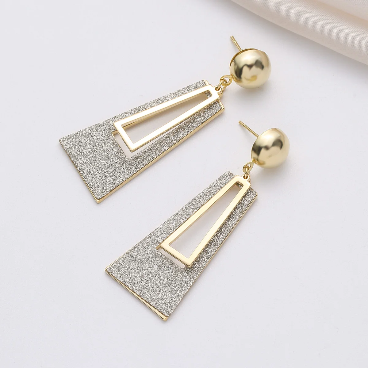 
Metal Punk Geometric Dangle Earrings For Women Statement Follow Alloy Vintage Drop Earring 2020 Fashion Jewelry Pendientes 