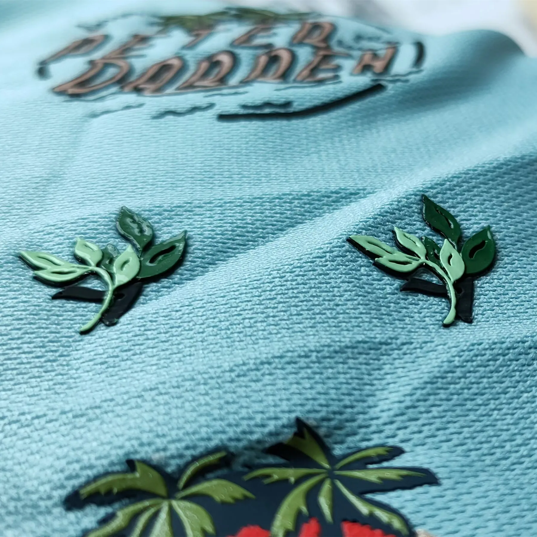 Индивидуальное 3D тиснение одежды, экологически чистый клей, пластиковый мягкий клей OEM