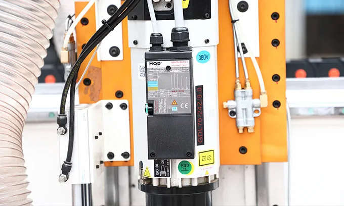 HUAHUA SKG-812M stable quality cnc router wood carving machine with linear type tool magazine