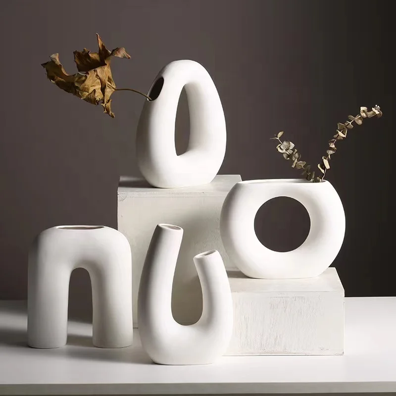 Luxury Artistic Style Matte Ceramic Unique Geometric Porcelain Vases for Flower Arrangement Home Decoration