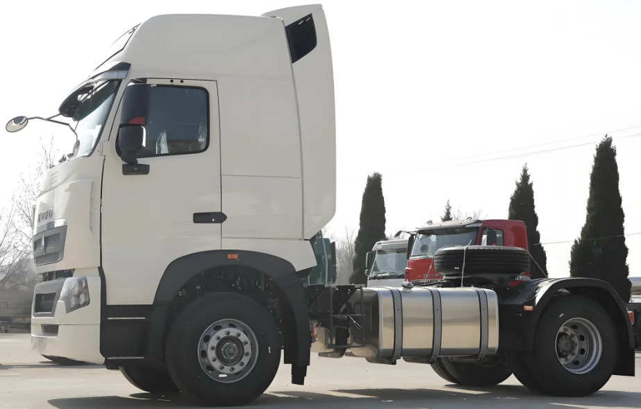 HOWO-T7H дизельный тягач SINOTRUK 4x2 двигатель для грузовика рулевое управление автоматическая механическая коробка передач Евро 3 новый уровень выбросов