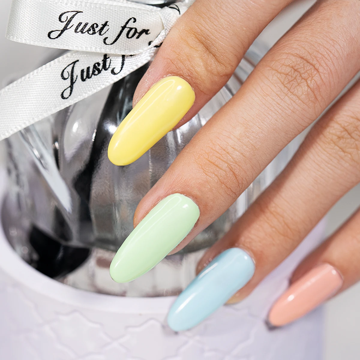 New Summer Season HEMA Free Odorless Vegan Nail Gel Varnish Semi Permanent Soak Off UV LED Gel Polish Color Set