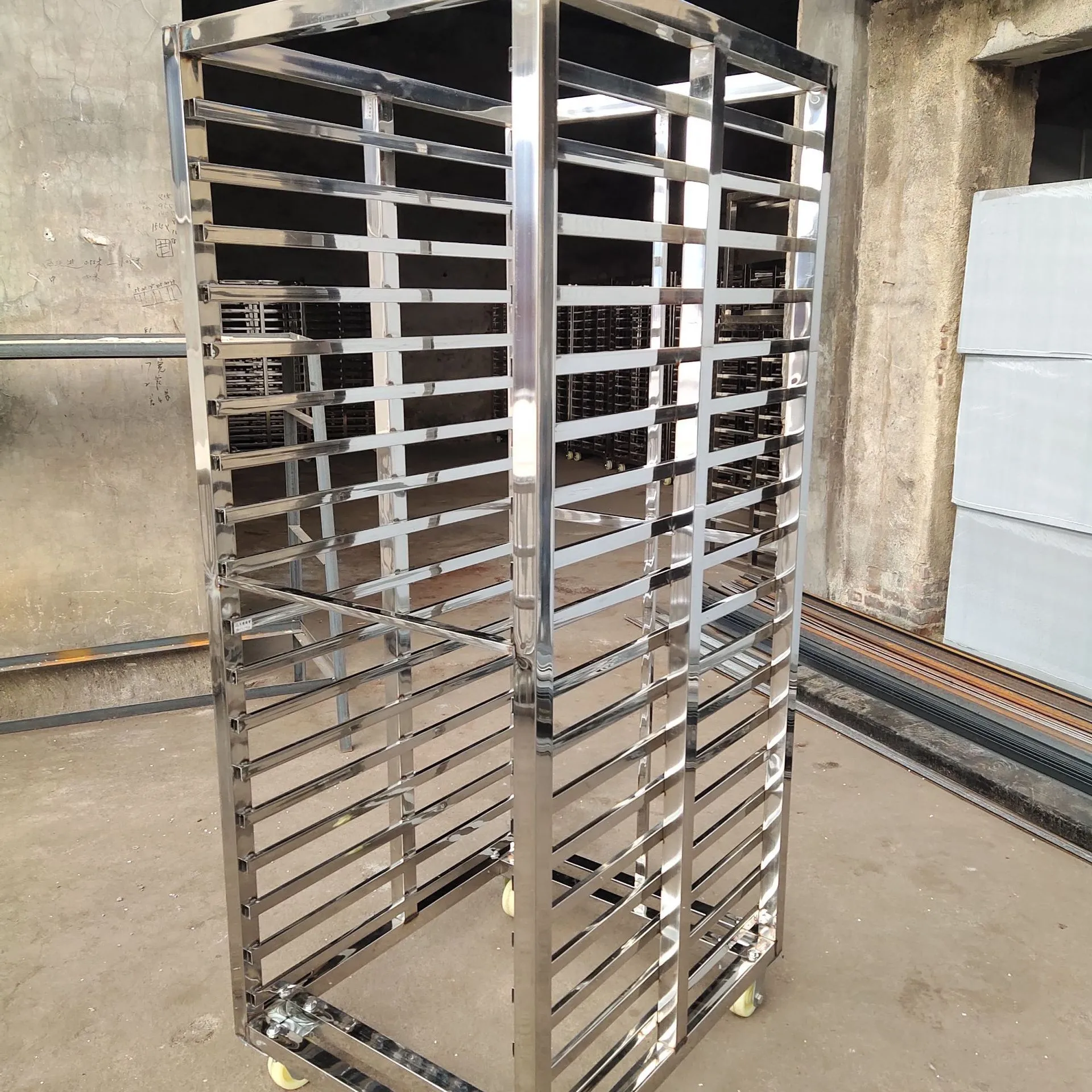 Customizable food grade 304 stainless steel tray trolley , multifunctional commercial truck rack , stainless steel pallet rack