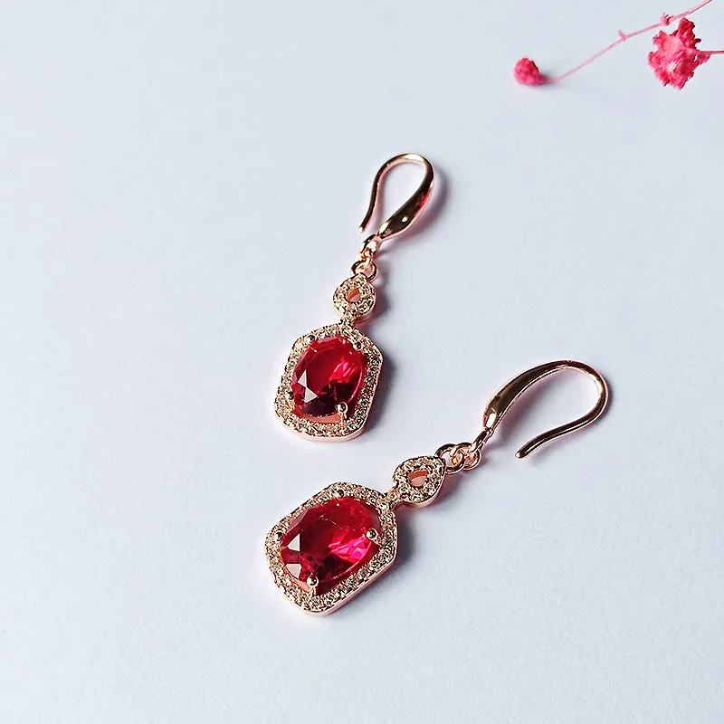 
2021 Vintage Fashion Rose Gold Plated Micro Pave Oval Cubic Zirconia Drop Earrings Red Diamond Hook luxury earrings For Lady 