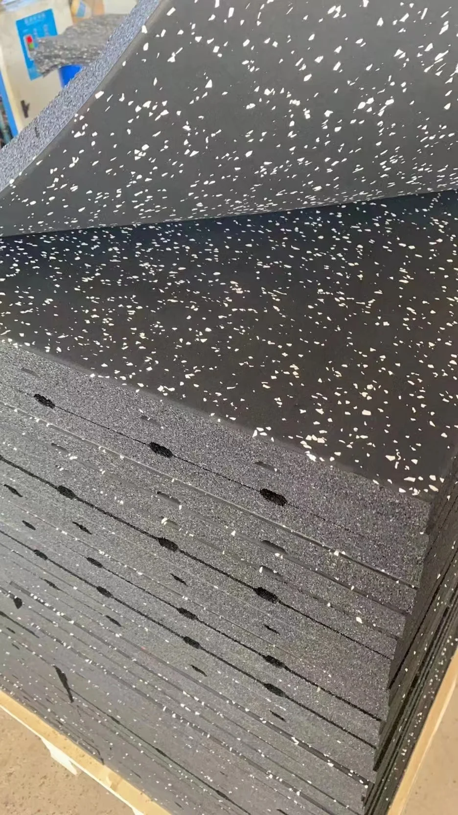 recycled rubber roofing tiles rubber mats indoor gym flooring