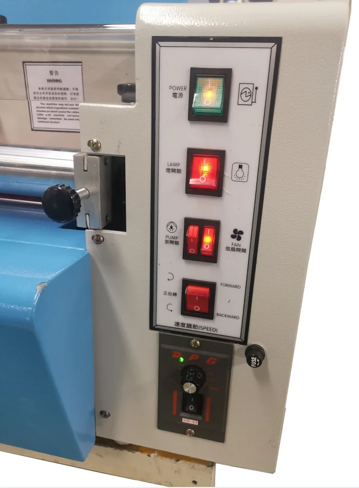 DOUBLE 100 Small Size Desktop Paper UV Coating Machine Digital Full Varnish Mini Uv Coater Table Top Desk