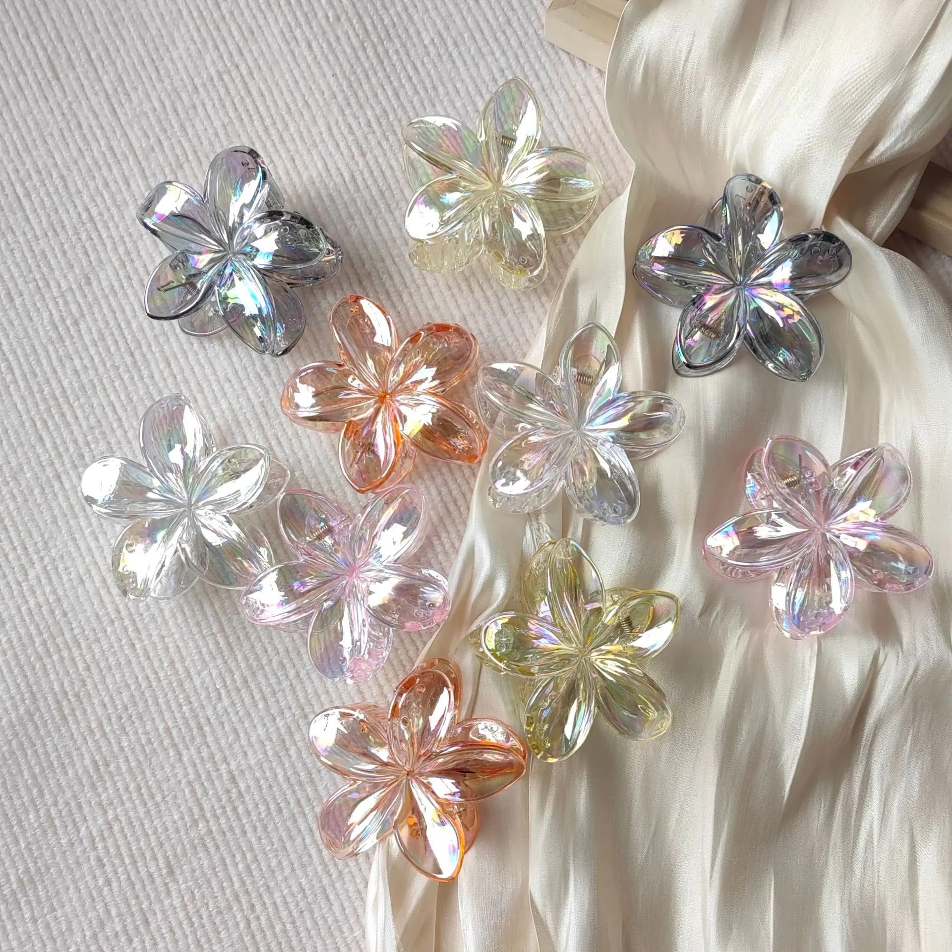 2024 New Eggs Flower Hair Clip Transparent AB Color Grabber Clip Gradient Premium Hair Accessory For Lady